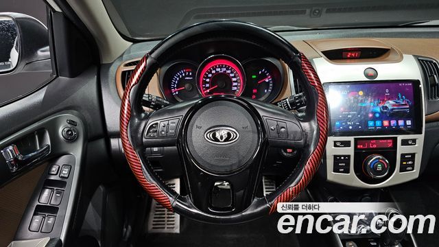 Kia Porte 2013 — photo 12