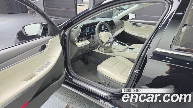 Hyundai Grandeur 2023 — photo 13