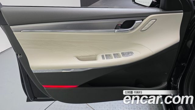 Hyundai Grandeur 2023 — photo 14