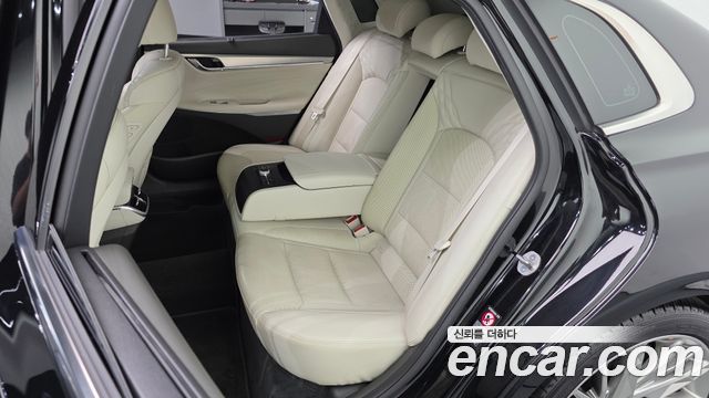 Hyundai Grandeur 2023 — photo 16