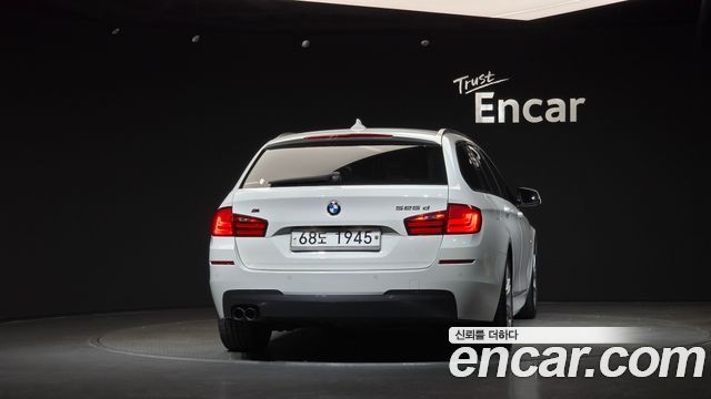 BMW 5-Series 2012 — photo 4