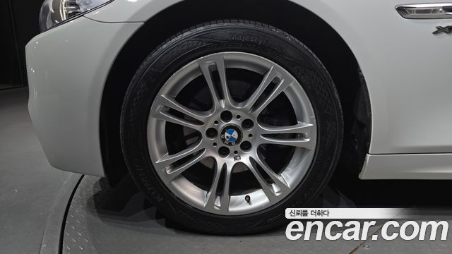 BMW 5-Series 2012 — photo 5