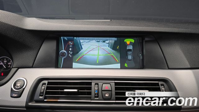 BMW 5-Series 2012 — photo 15