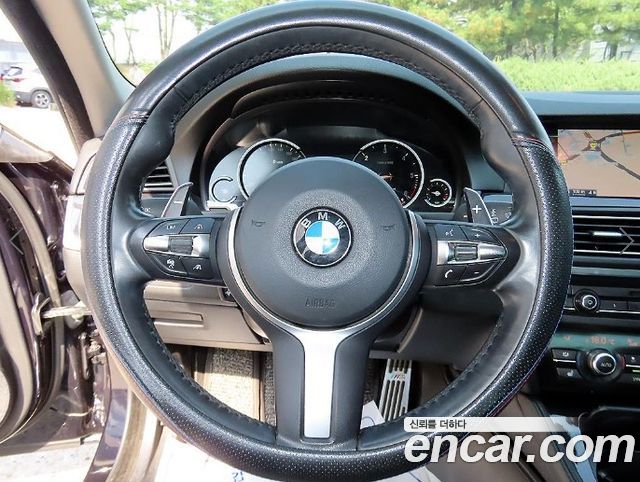 BMW 5-Series 2016 — photo 8
