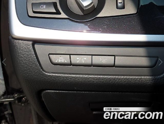 BMW 5-Series 2016 — photo 13