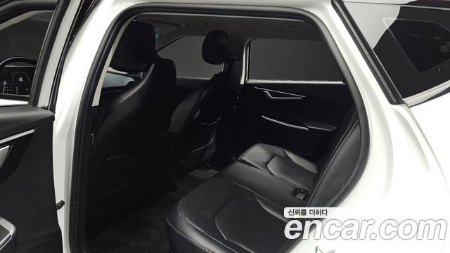 Kia EV6 2023 — photo 12