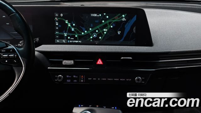 Kia EV6 2023 — photo 13