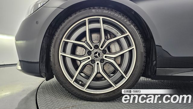 Mercedes-Benz E-Class 2021 — photo 5