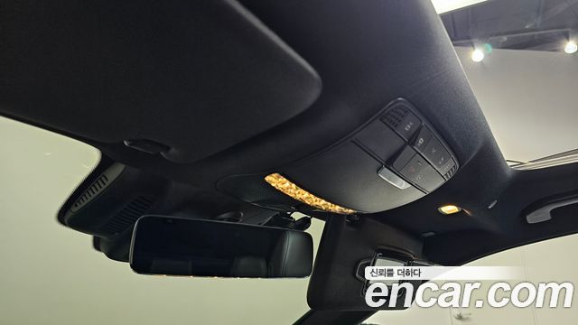 Mercedes-Benz E-Class 2021 — photo 26