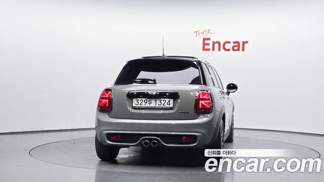 Mini Cooper 2021 — photo 4