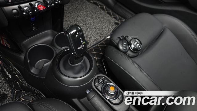 Mini Cooper 2021 — photo 12