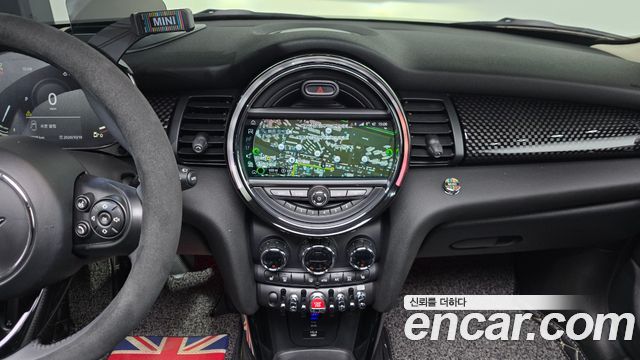 Mini Cooper 2021 — photo 19