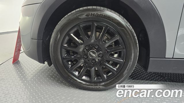 Mini Cooper 2021 — photo 7