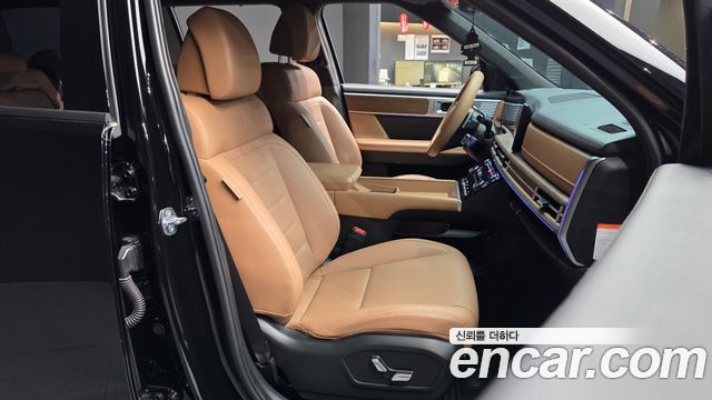 Hyundai Santafe 2025 — photo 18