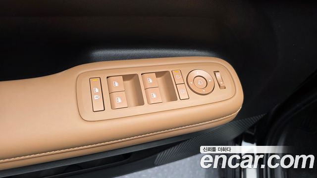 Hyundai Santafe 2025 — photo 31