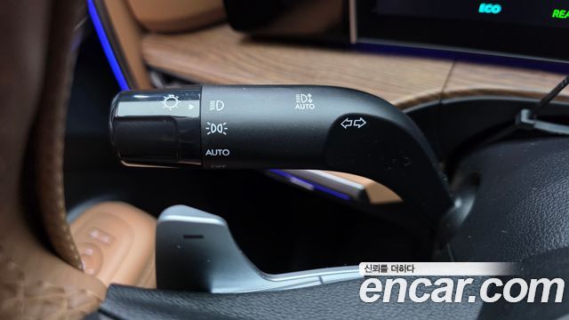 Hyundai Santafe 2025 — photo 32
