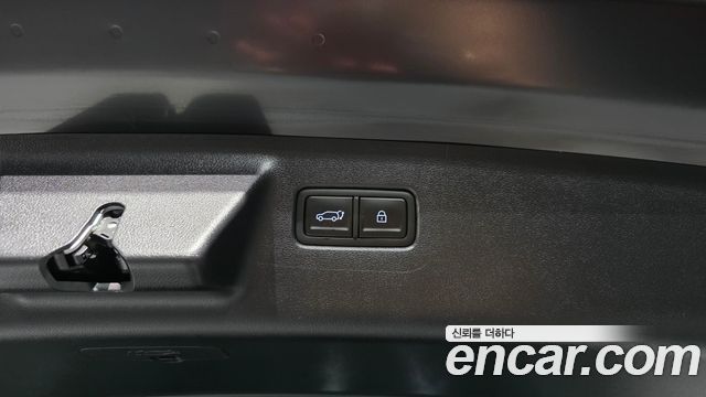 Hyundai Santafe 2025 — photo 35