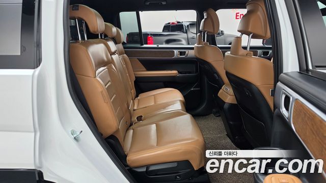 Hyundai Santafe 2024 — photo 17