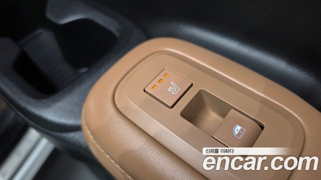 Hyundai Santafe 2024 — photo 25