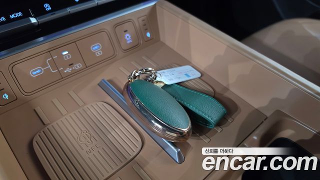Hyundai Santafe 2024 — photo 35