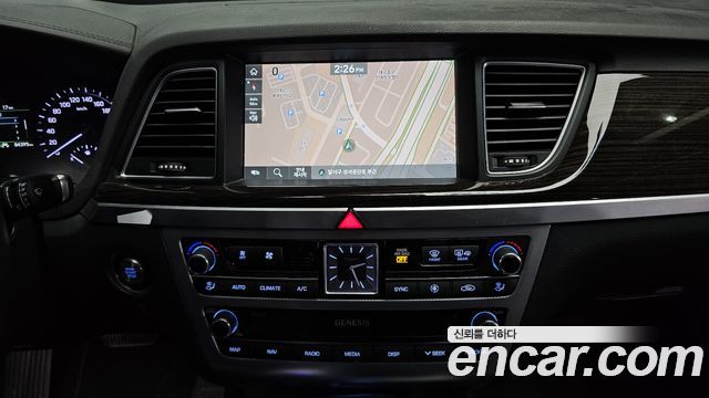 Genesis G80 2019 — photo 13