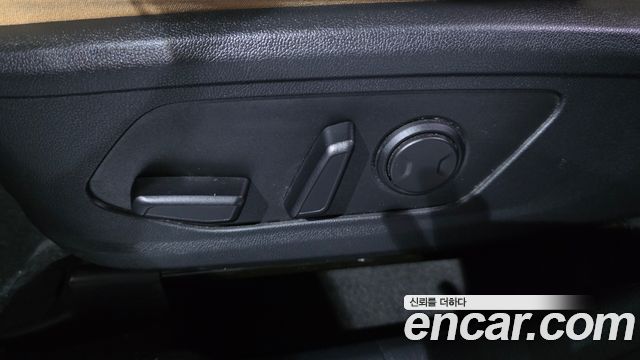 Kia Sorento 2023 — photo 32