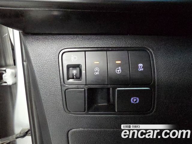 Hyundai Staria 2023 — photo 14