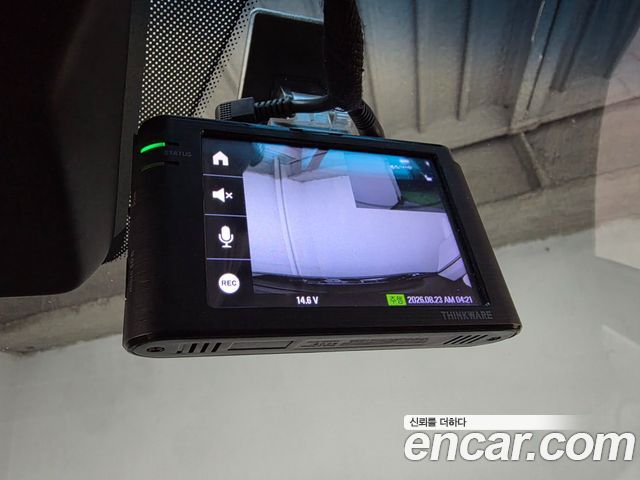 Hyundai Staria 2023 — photo 16