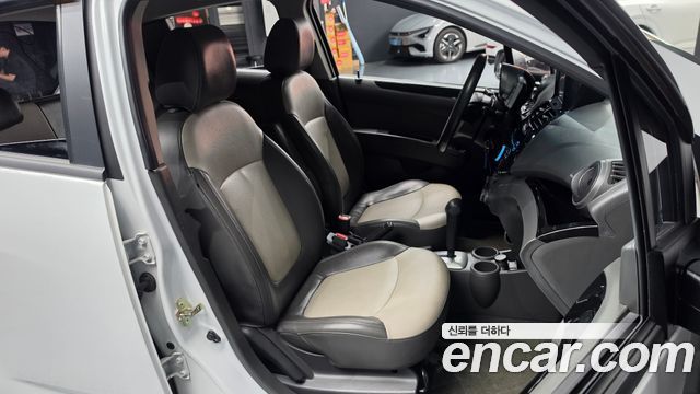 Chevrolet Korea Spark 2012 — photo 17