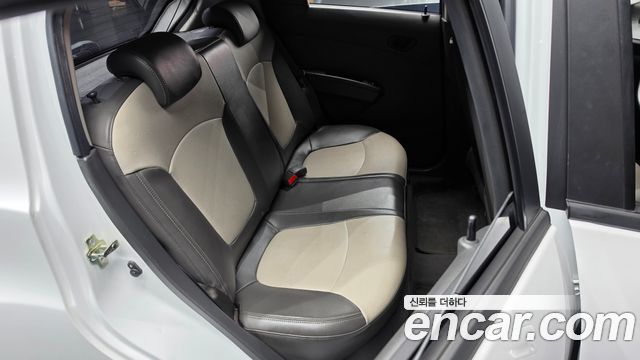 Chevrolet Korea Spark 2012 — photo 18