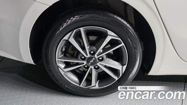 Kia K3 2022 — photo 5