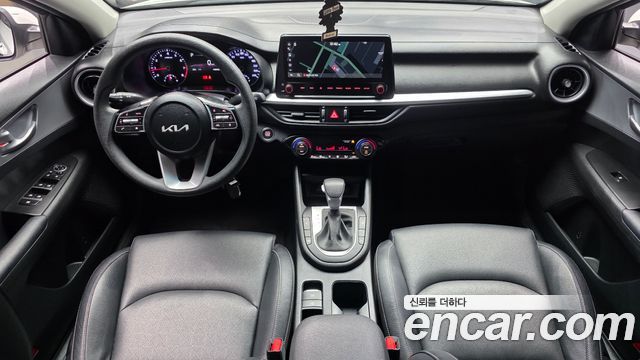 Kia K3 2022 — photo 10