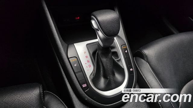 Kia K3 2022 — photo 12