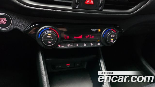 Kia K3 2022 — photo 23