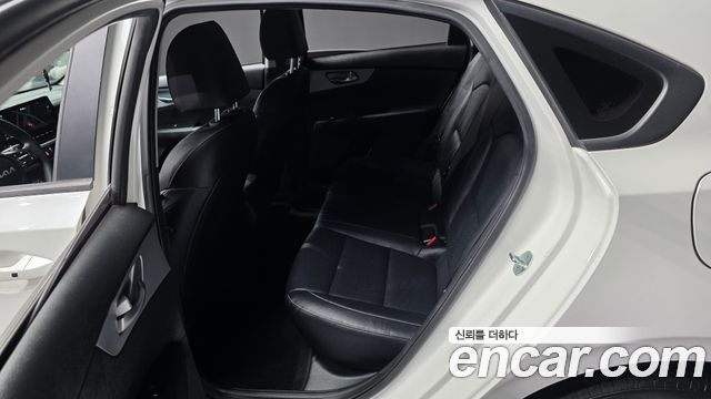 Kia K3 2022 — photo 16