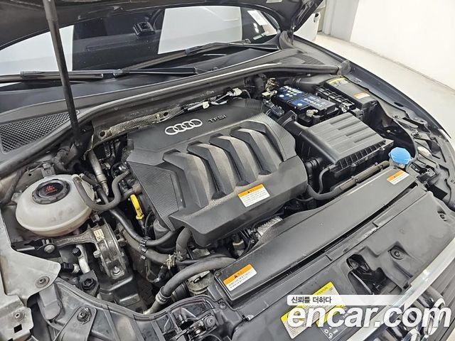 Audi A3 2018 — photo 6