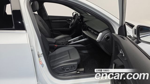 Audi A3 2022 — photo 17