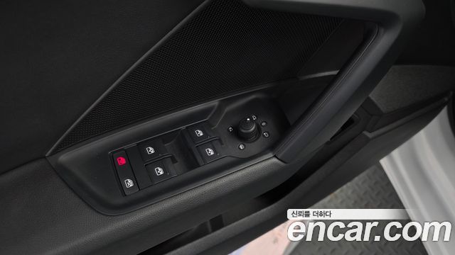 Audi A3 2022 — photo 27
