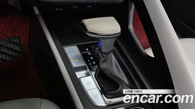 Hyundai AVANTE 2021 — photo 12
