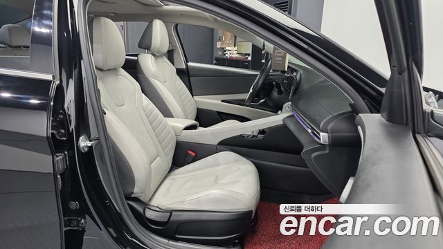 Hyundai AVANTE 2021 — photo 17