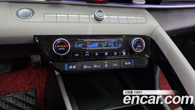 Hyundai AVANTE 2021 — photo 23
