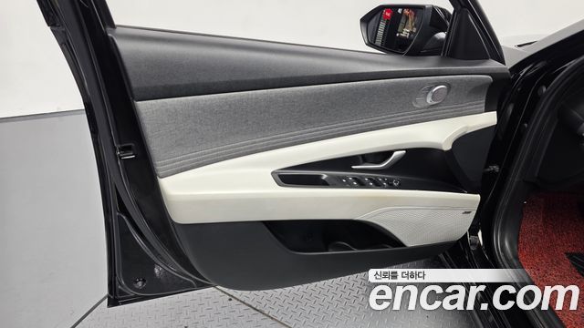 Hyundai AVANTE 2021 — photo 14