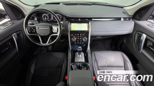 Land Rover Discovery Sport 2021 — photo 10
