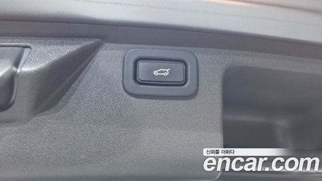 Land Rover Discovery Sport 2021 — photo 27