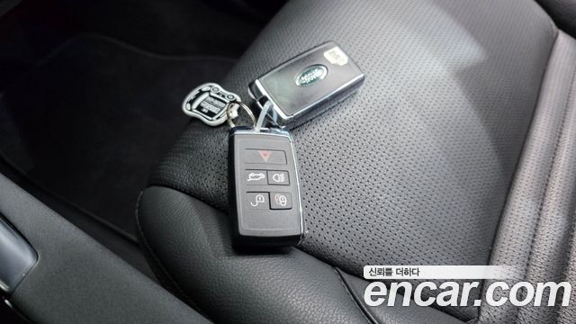 Land Rover Discovery Sport 2021 — photo 28