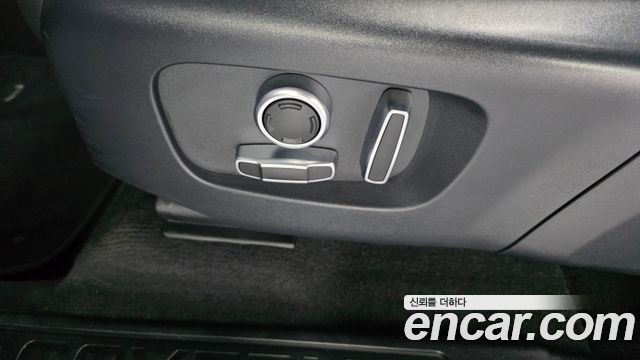 Land Rover Discovery Sport 2021 — photo 31