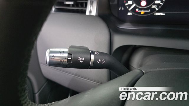 Land Rover Discovery Sport 2021 — photo 35