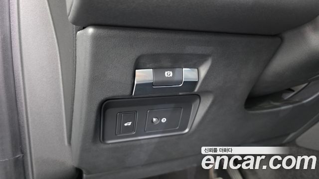 Land Rover Discovery Sport 2021 — photo 39