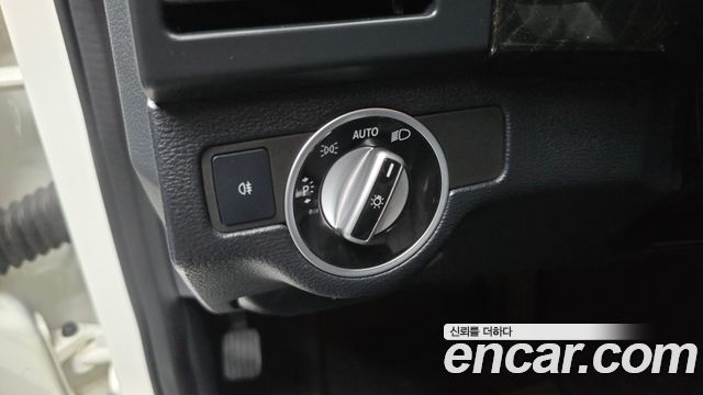 Mercedes-Benz GLK-Class 2012 — photo 16