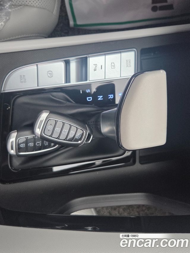 Hyundai AVANTE 2021 — photo 13